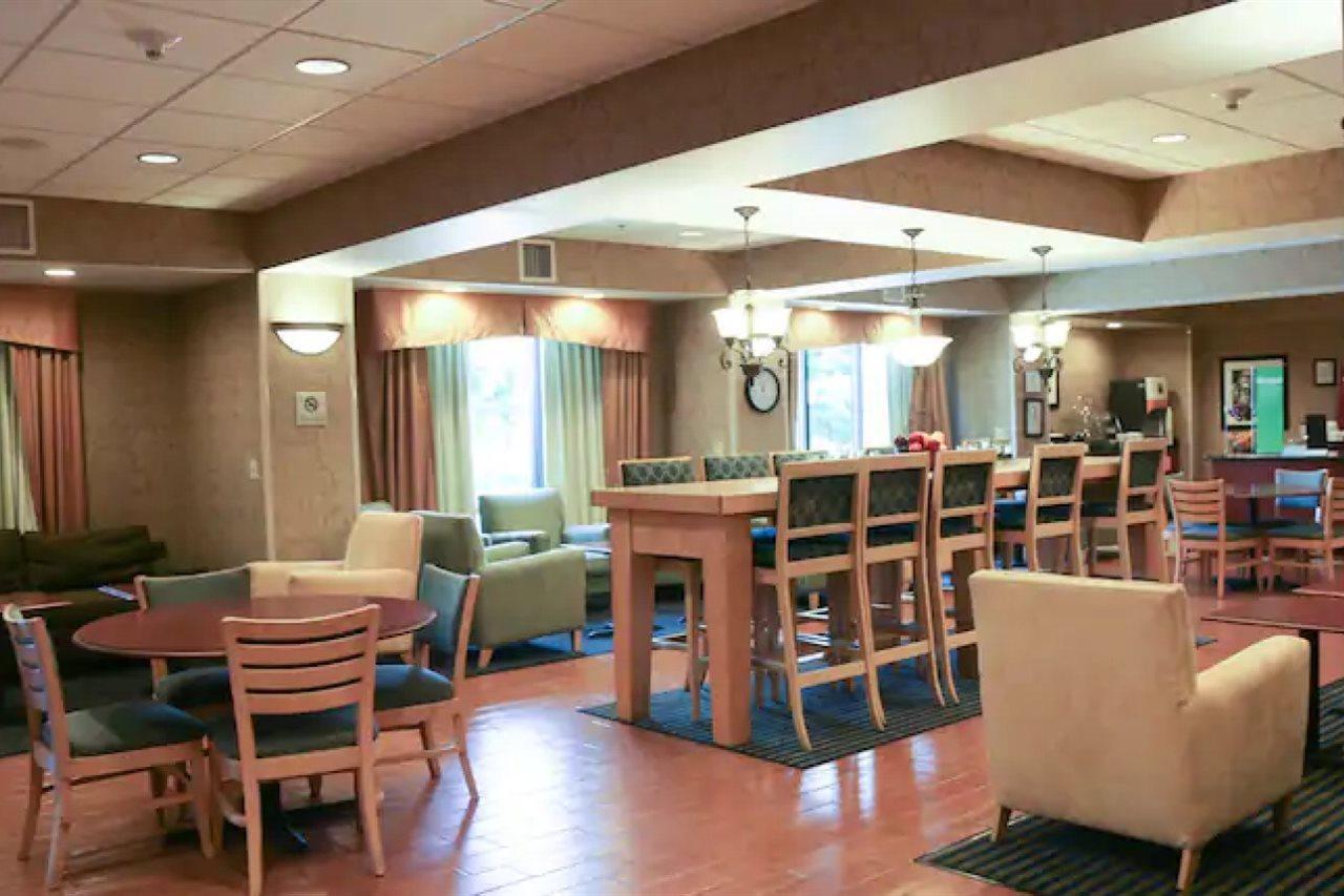 Hampton Inn Morehead Exteriör bild