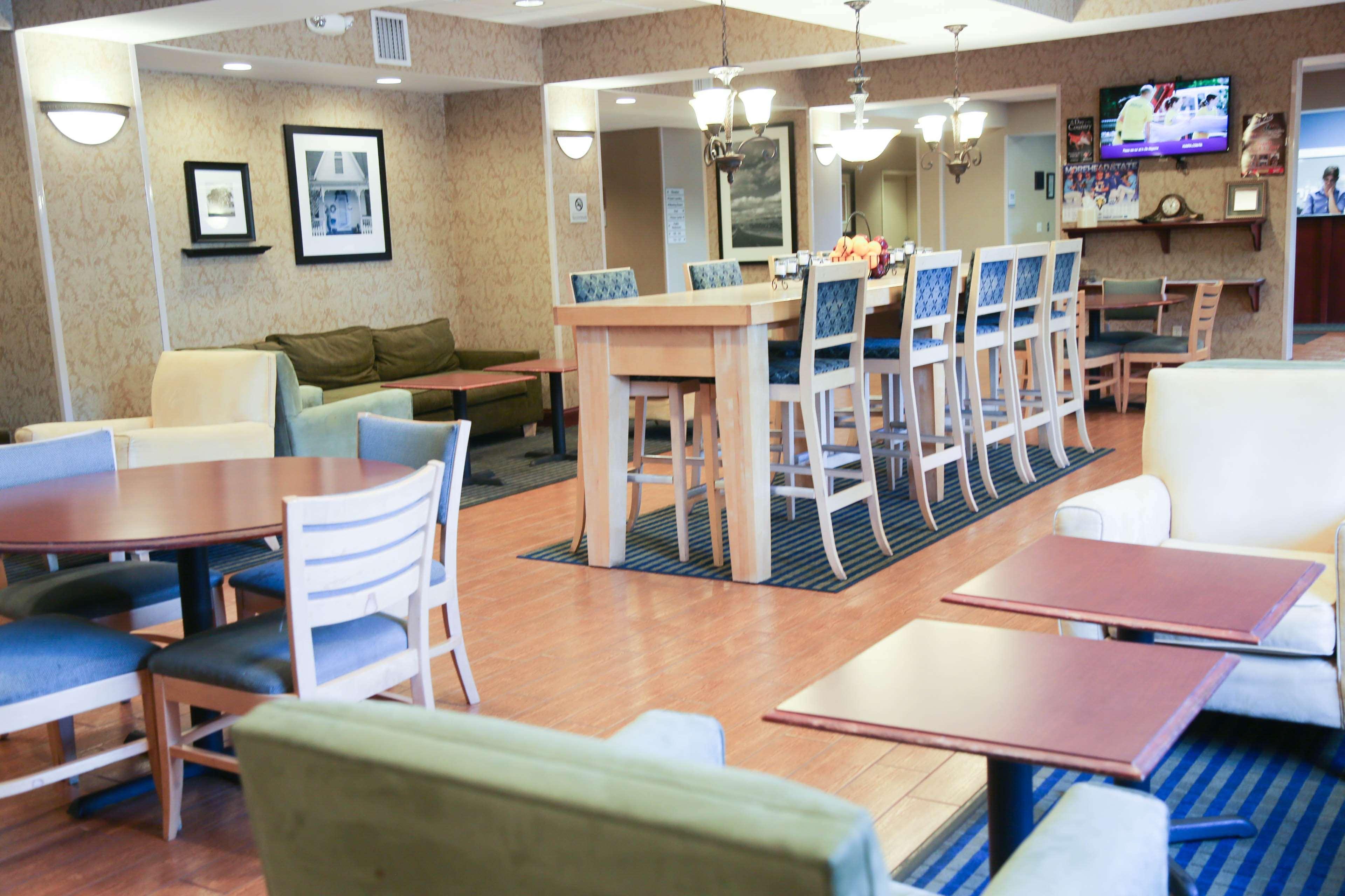 Hampton Inn Morehead Exteriör bild